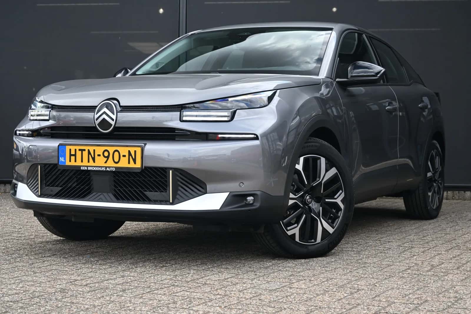 Citroën ë-C4 (2025) — foto 1