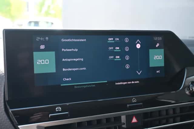 Citroën ë-C4 (2022) thumbnail 24