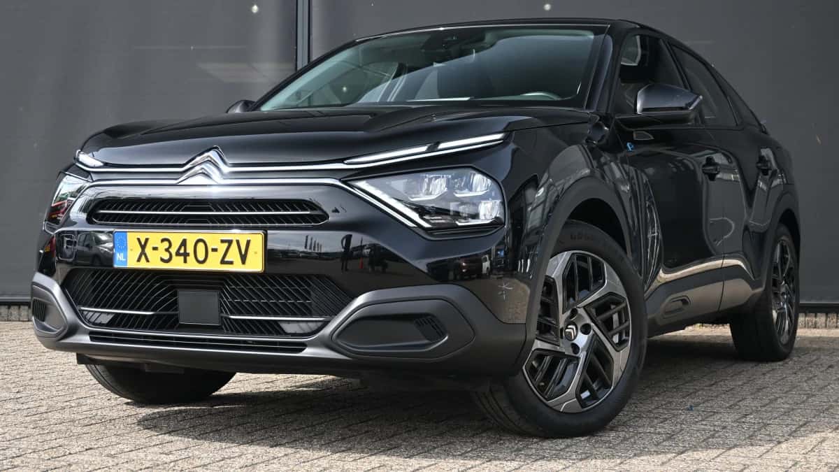 Citroën ë-C4 (2024) — foto 1