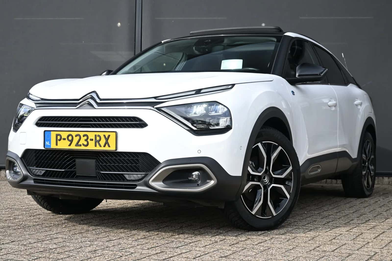 Citroën ë-C4 (2022) — foto 1