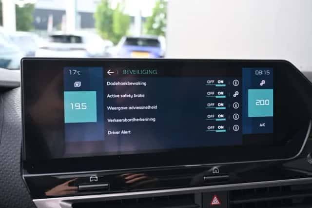 Citroën ë-C4 (2022) thumbnail 22