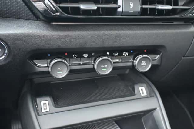 Citroën ë-C4 (2022) thumbnail 23