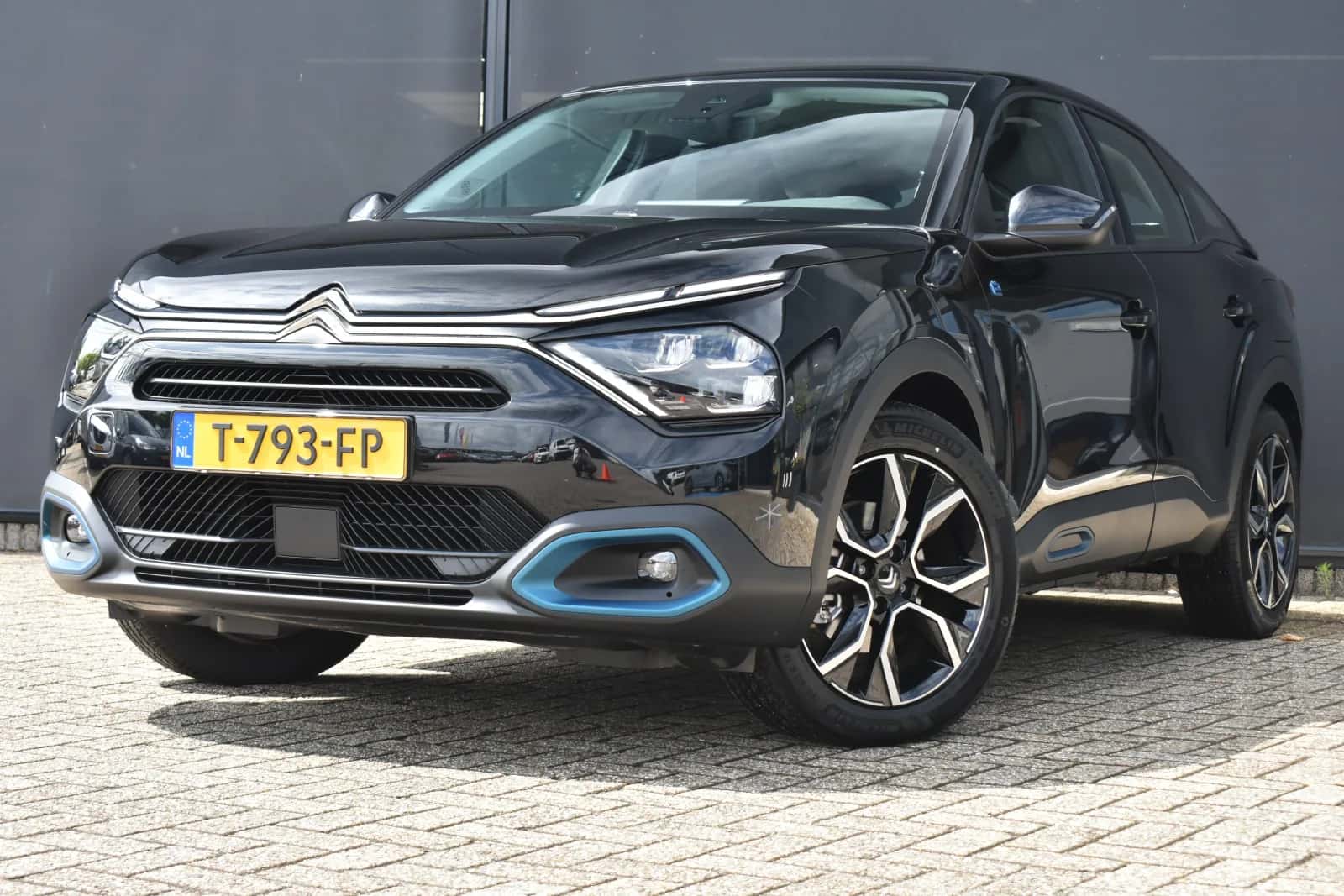 Citroën ë-C4 (2023) — foto 1