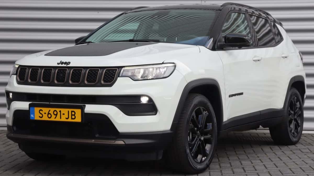 Jeep Compass (2023) — foto 1