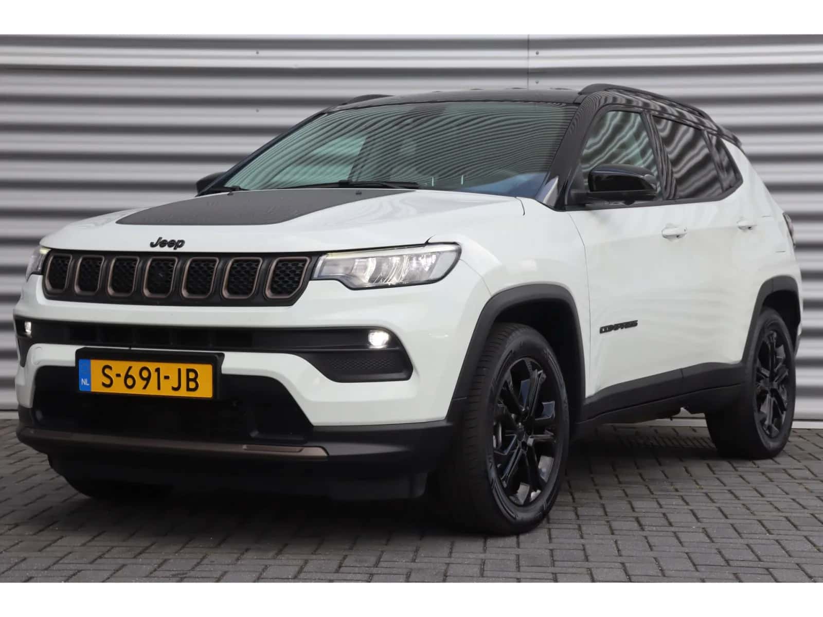 Jeep Compass (2023) — foto 1