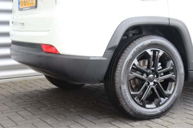 Jeep Compass (2023) thumbnail 11