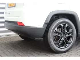 Jeep Compass (2023) thumbnail 11