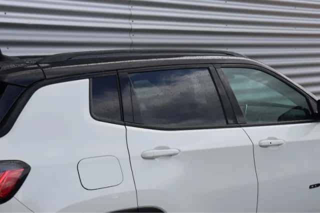Jeep Compass (2023) thumbnail 12