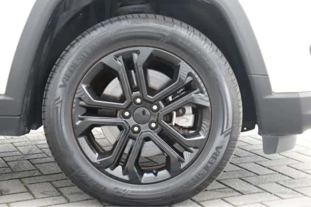 Jeep Compass (2023) thumbnail 18