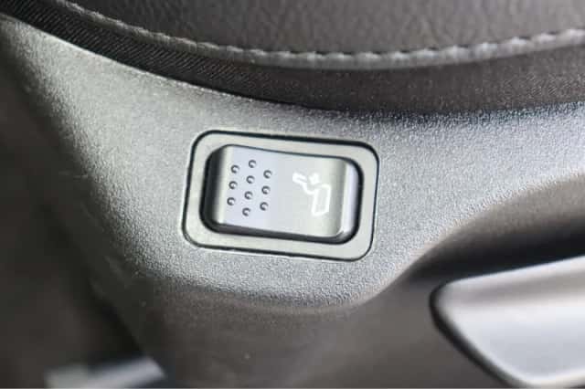 Jeep Compass (2023) thumbnail 24