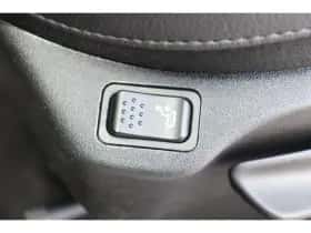 Jeep Compass (2023) thumbnail 24