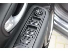 Jeep Renegade (2024) thumbnail 22