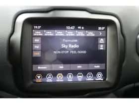 Jeep Renegade (2024) thumbnail 33