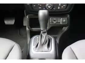 Jeep Renegade (2024) thumbnail 37