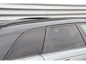 Land Rover Range Rover Velar (2023) thumbnail 12