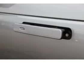 Land Rover Range Rover Velar (2023) thumbnail 13