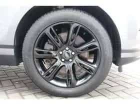 Land Rover Range Rover Velar (2023) thumbnail 16