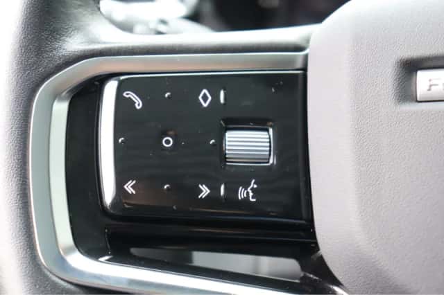 Land Rover Range Rover Velar (2023) thumbnail 29