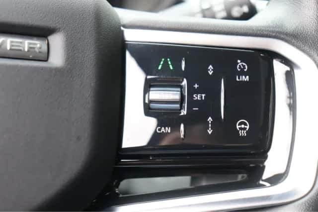 Land Rover Range Rover Velar (2023) thumbnail 31