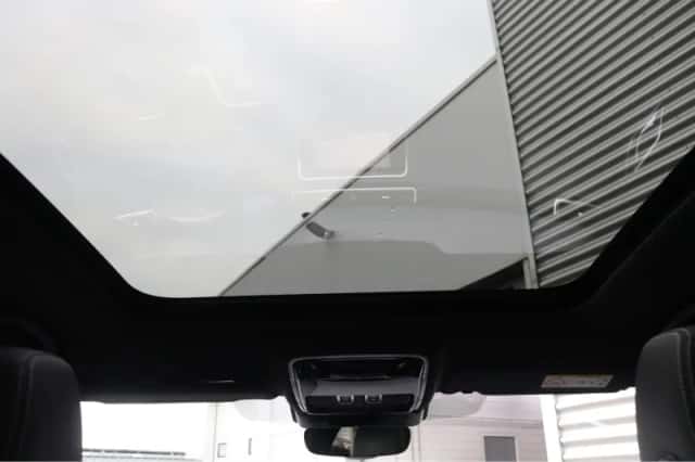 Land Rover Range Rover Velar (2023) thumbnail 35