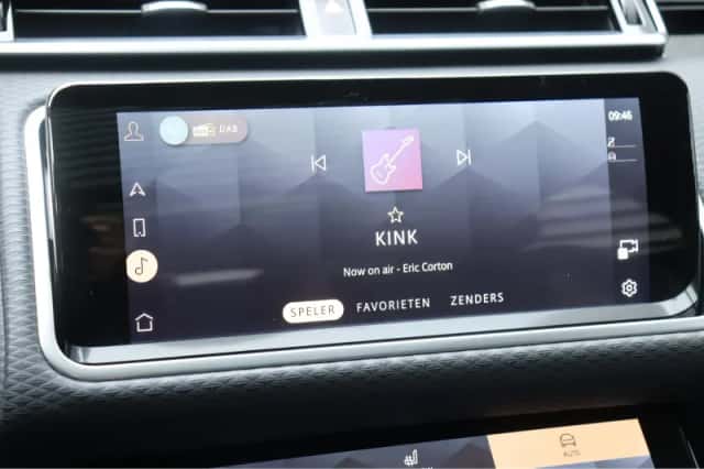 Land Rover Range Rover Velar (2023) thumbnail 40