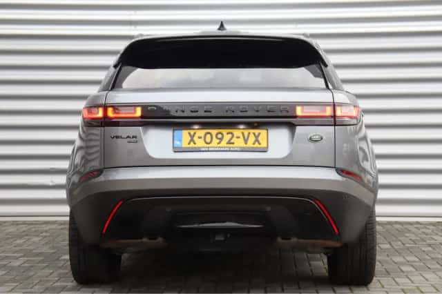Land Rover Range Rover Velar (2023) thumbnail 8