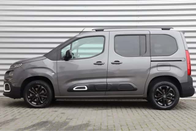 Citroën Berlingo (2023) thumbnail 2