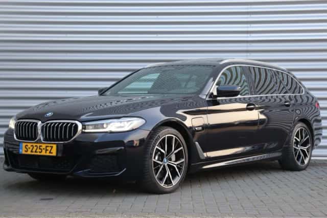 BMW 5-Serie (2022) thumbnail 1