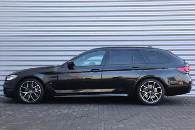 BMW 5-Serie (2022) thumbnail 2