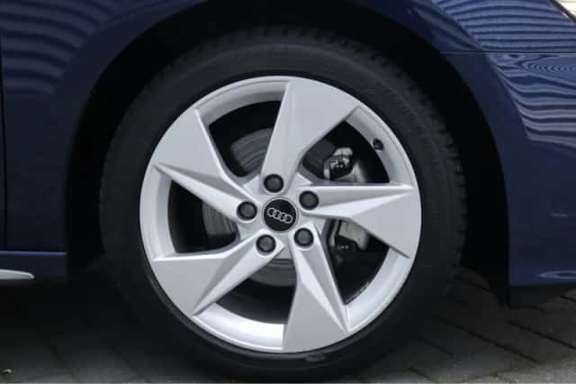 Audi A3 (2023) thumbnail 12