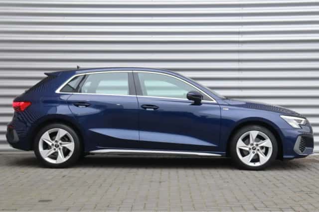 Audi A3 (2023) thumbnail 3