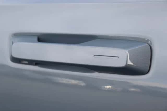 Polestar 2 (2022) thumbnail 13
