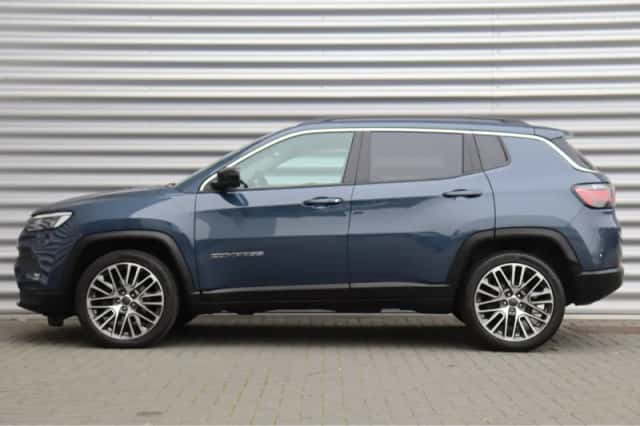 Jeep Compass (2023) thumbnail 2