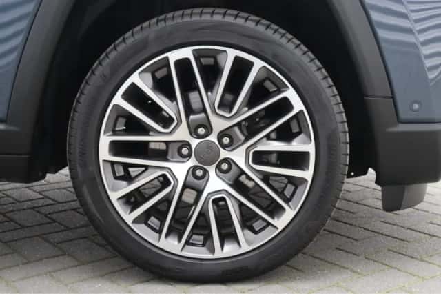 Jeep Compass (2023) thumbnail 12