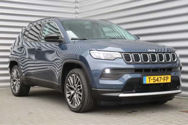 Jeep Compass (2023) thumbnail 4