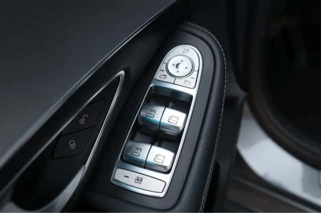 Mercedes-Benz C-Klasse (2018) thumbnail 21