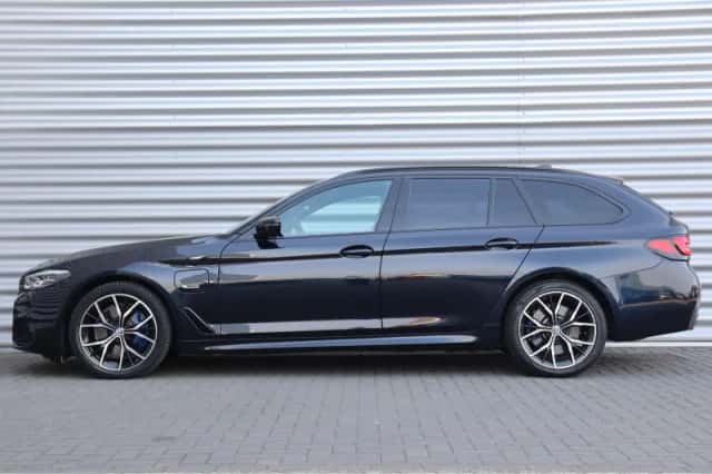 BMW 5-Serie (2022) thumbnail 2