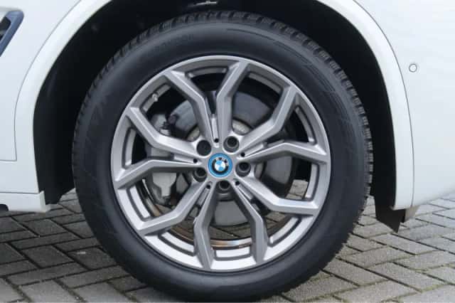 BMW X3 (2021) thumbnail 12