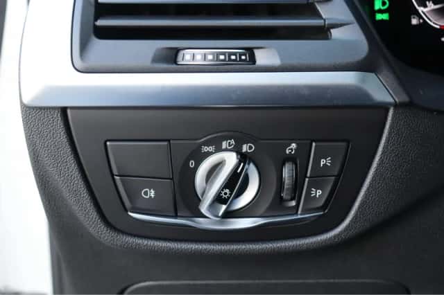 BMW X3 (2021) thumbnail 24