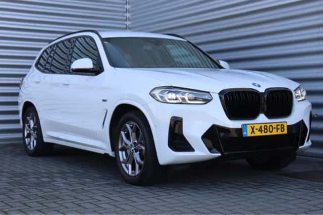 BMW X3 (2021) thumbnail 4