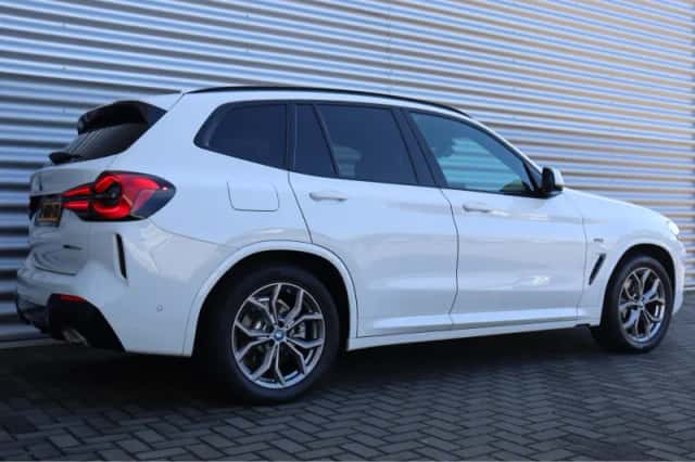 BMW X3 (2021) thumbnail 7