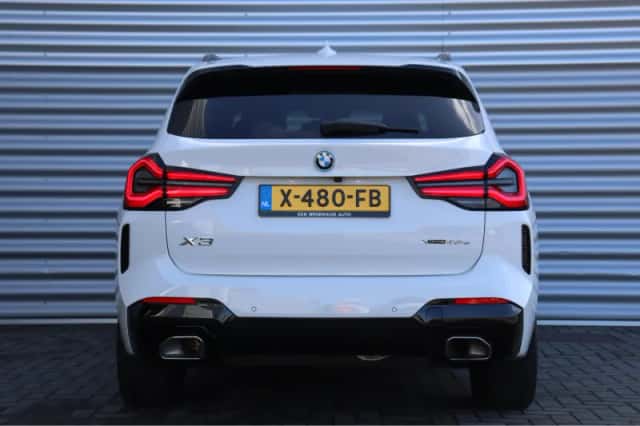 BMW X3 (2021) thumbnail 8