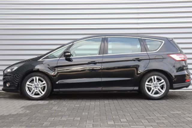 Ford S-Max (2015) thumbnail 2