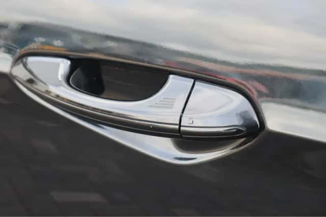 Ford S-Max (2015) thumbnail 12