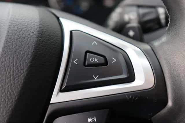 Ford S-Max (2015) thumbnail 29