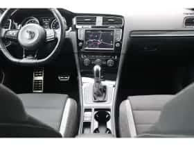 Volkswagen Golf (2016) thumbnail 30