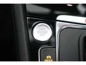 Volkswagen Golf (2016) thumbnail 37