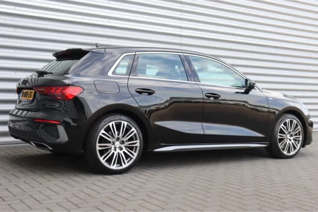 Audi A3 (2022) thumbnail 9