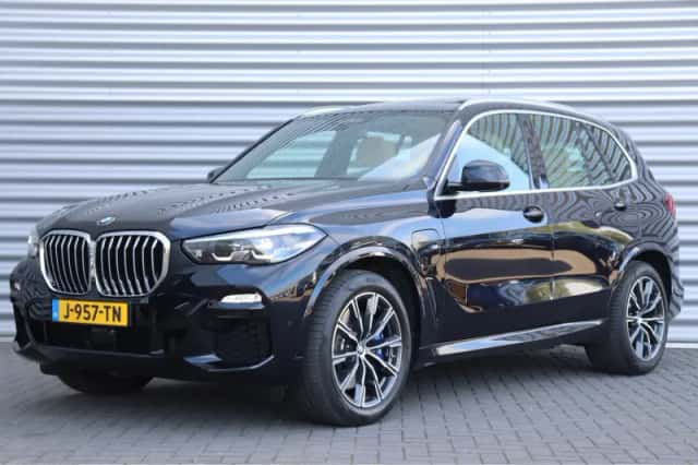BMW X5 (2020) thumbnail 1