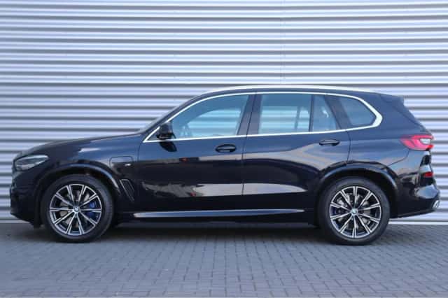 BMW X5 (2020) thumbnail 2